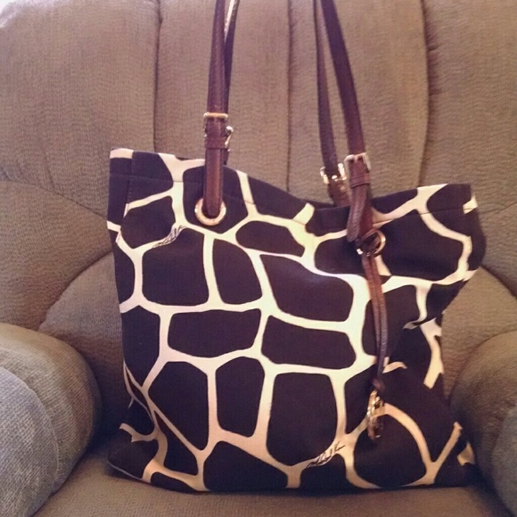 michael kors giraffe print tote